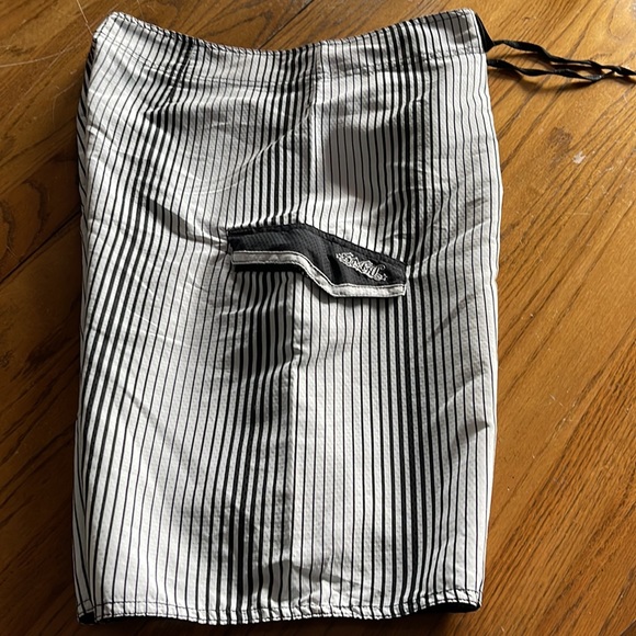 Men’s board shorts. Black stripes on white background. EUC - Picture 6 of 8